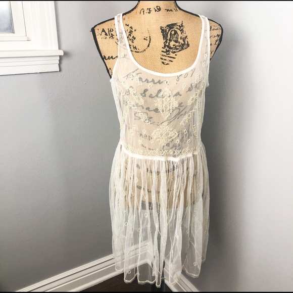 American Eagle Outfitters Tops - 🌺 AMERICAN EAGLE SHEER BEADED SHIRT TOP